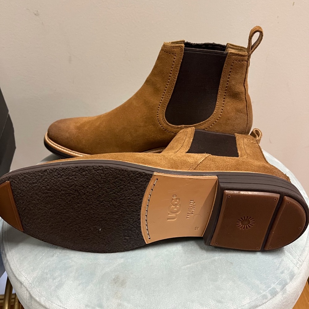UGGS MENS BOOTS
